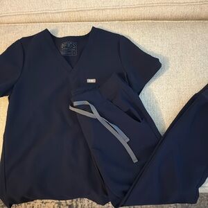 Figs scrub set